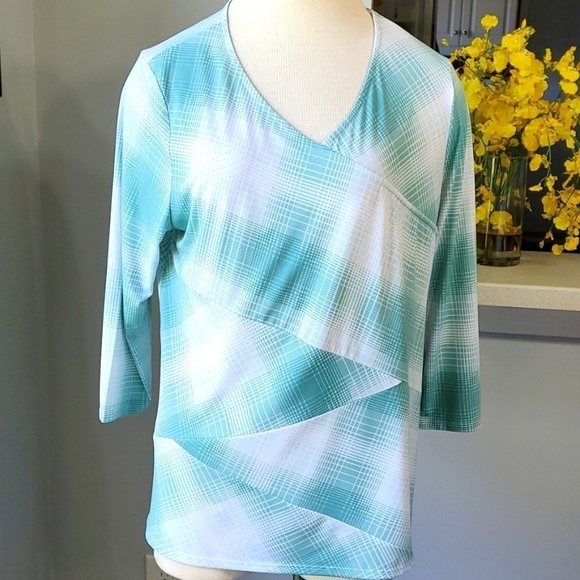 ERIN LONDON WOMEN'S TUNIC TOP. size XL,  light green and white.  3/4 sleeves. - Picture 1 of 8